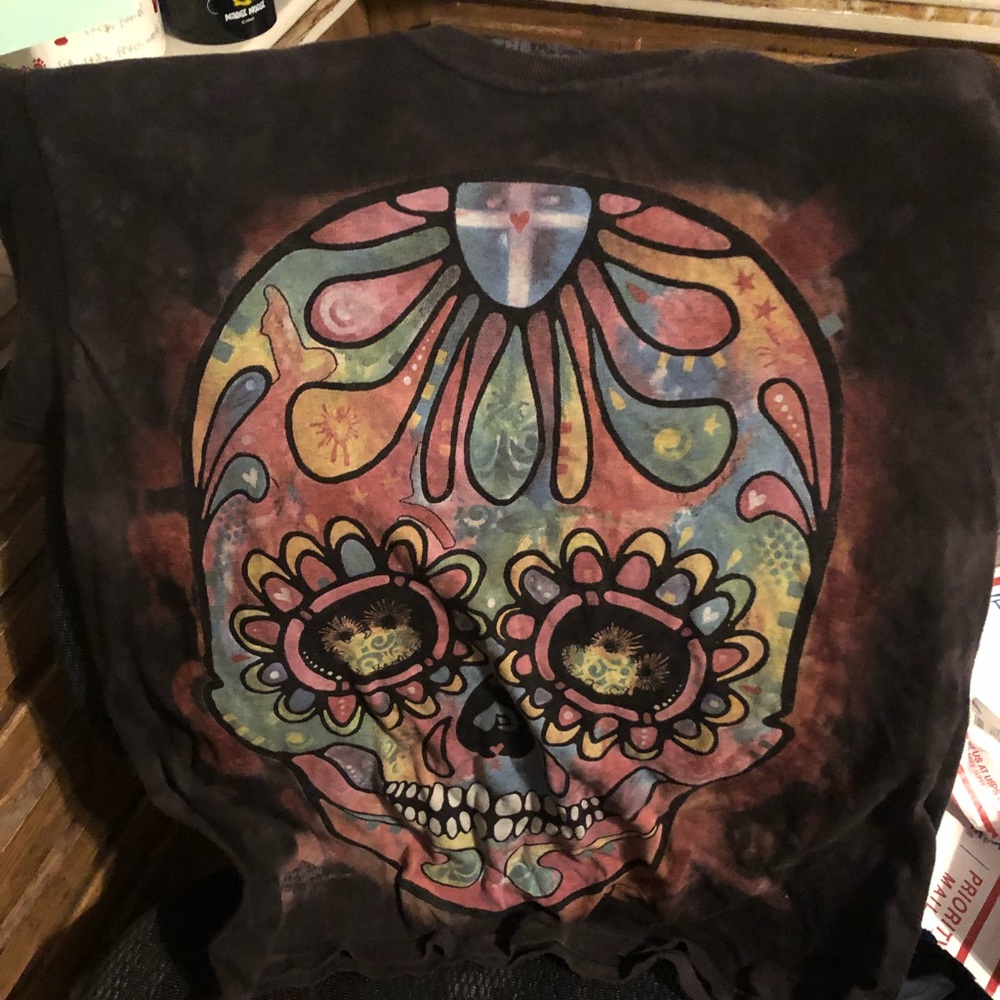 🎃🇲🇽The Mountain Sugar Skull Tee - 456. $18 or $30 for 2